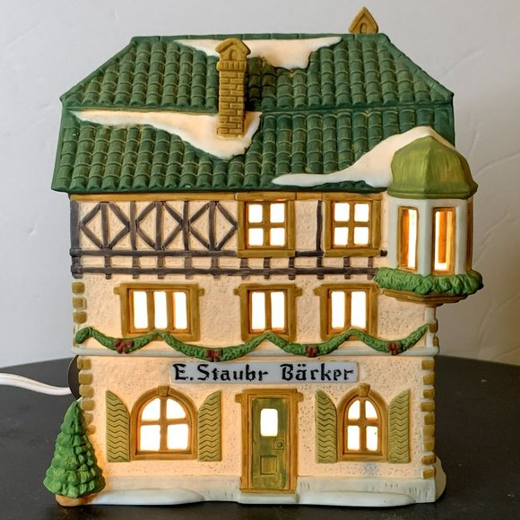 Dept 56 E. Staubr Backer Bakery, Alpine Village Lighted Christmas Building 1986 - Picture 4 of 12